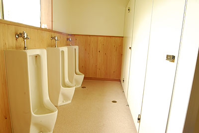 toilet.jpg